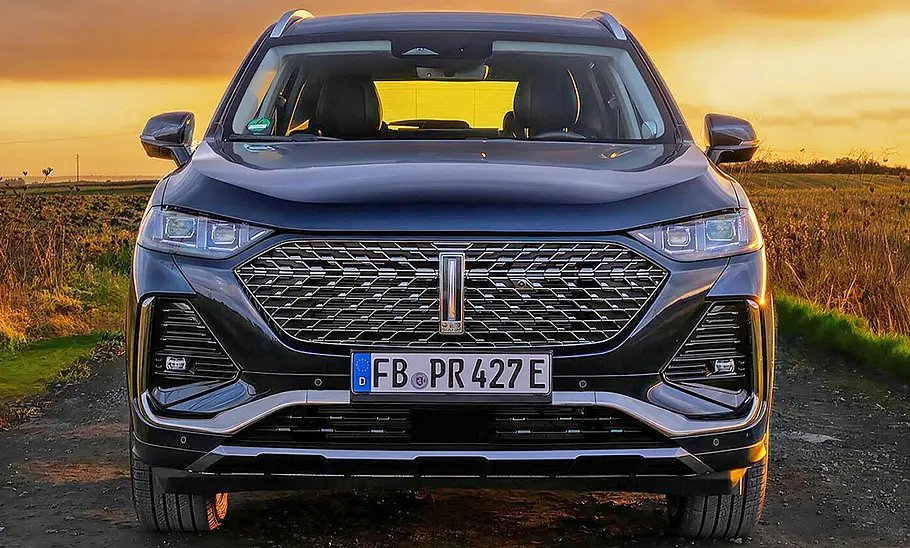 Der GWM Wey 03 (2024) stehend von vorne.