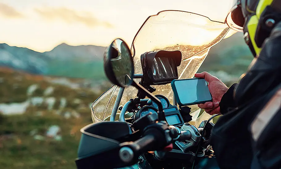 Handyhalterung fürs Motorrad: Kauftipps & interessante Produkte