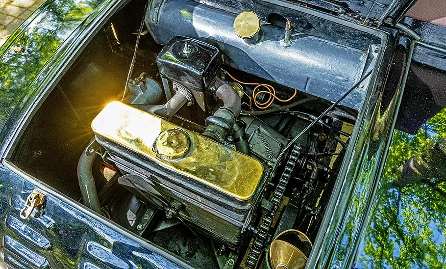 Der Motor des Hanomag 2/10 PS Kommissbrot.