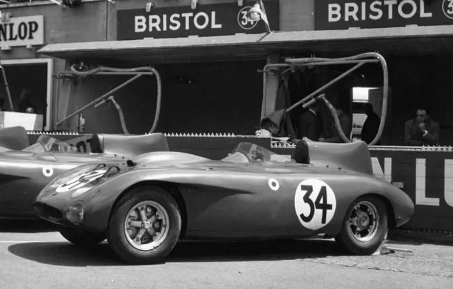 Bristol Cars - Firmengeschichte History Bristol Cars 450 Seite