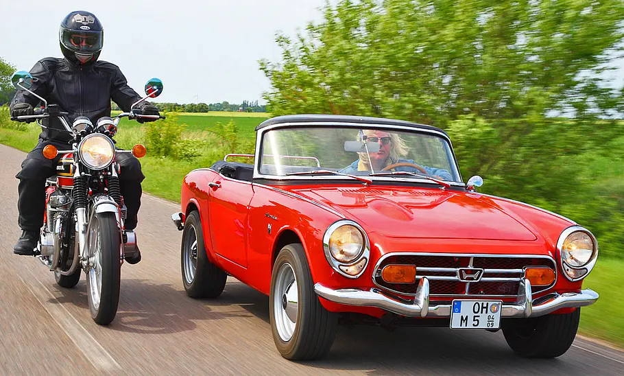 Honda S800 & CB 750 Four: Classic Cars Honda S800 & CB 750 Four: Classic Cars