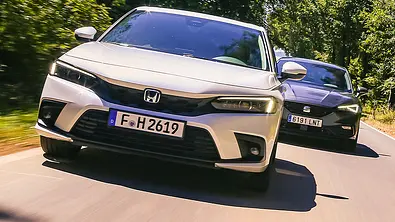 Honda Civic e:HEV/Seat Leon 1.5 eTSI - Foto: Niklas Gotta