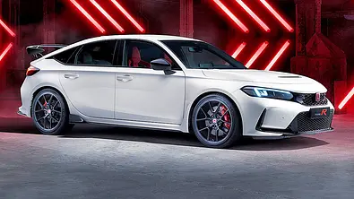Der Honda Civic Type R (2023) stehend von schräg vorne fotografiert. - Foto: Honda