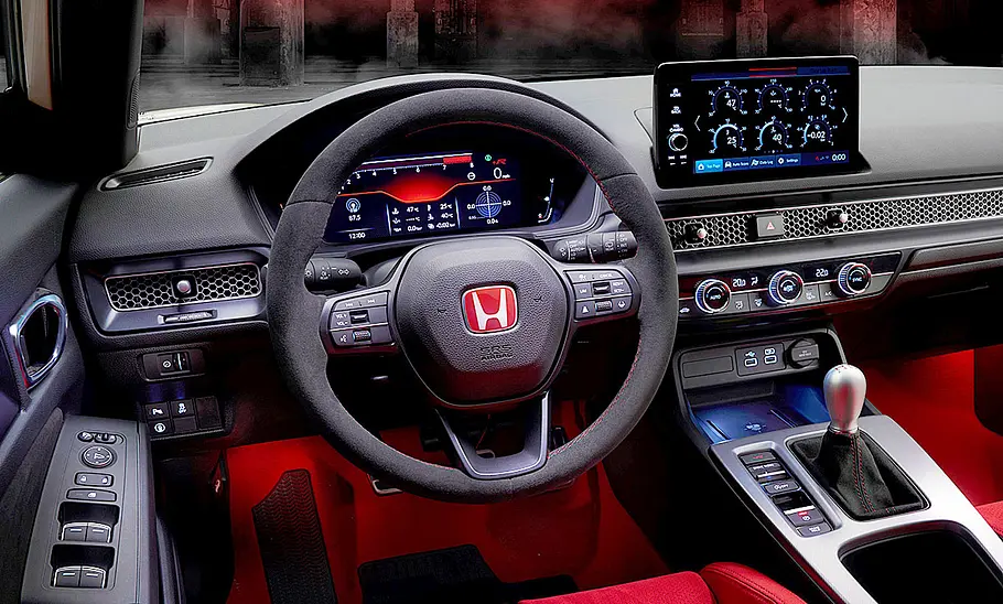 Das Cockpit des Honda Civic Type R (2023).