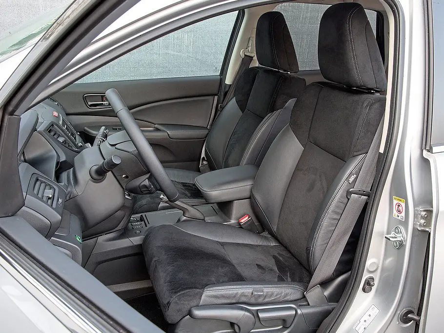 Honda CR-V 2.2 i-DTEC 4WD Kompakt-SUV Vergleich Bilder technische Daten Sitze
