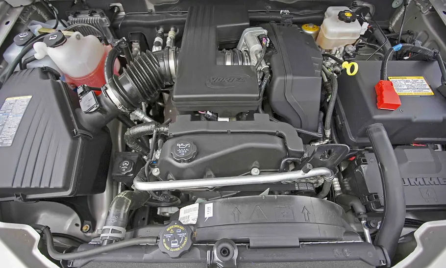 Hummer H3 Der Motor des Hummer H3