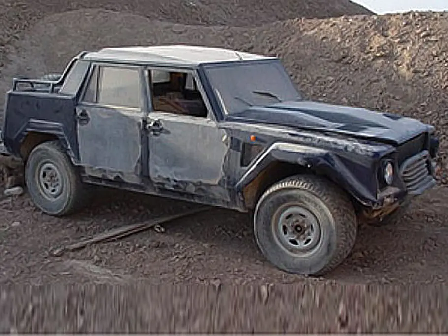 Lamborghini LM002