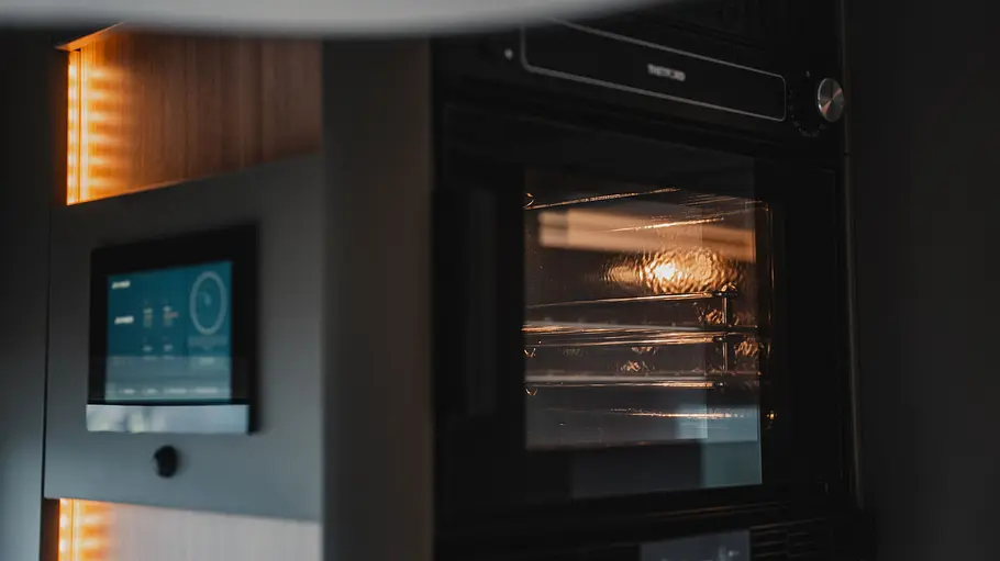 Der Backofen in der Küche des Hymer GT-S 685 im Detail.
