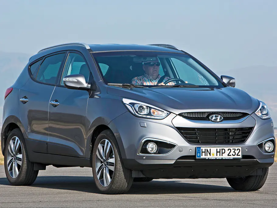 Hyundai ix35 2.0 CRDi 4WD Kompakt-SUV Vergleich Bilder technische Daten