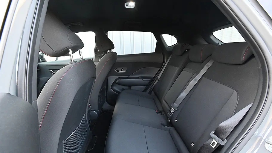 Hyundai Kona Elektro Blick auf die Rücksitzbank des Hyundai Kona Elektro.