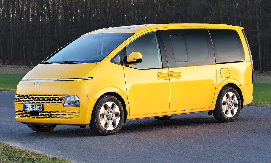 Hyundai Staria (2023)