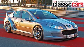 Der Peugeot 407 Silhouette stehend von schräg vorne - Foto: Peugeot