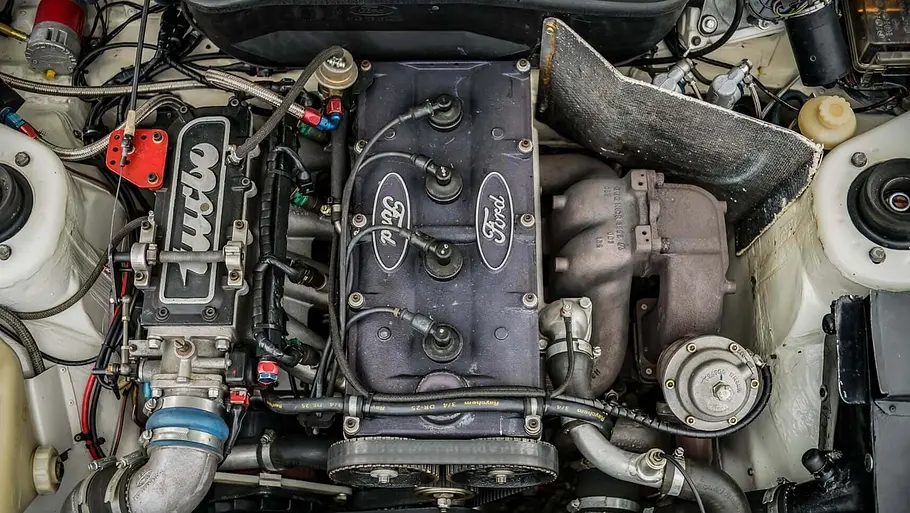 Der Motor des Ford RS1700T.