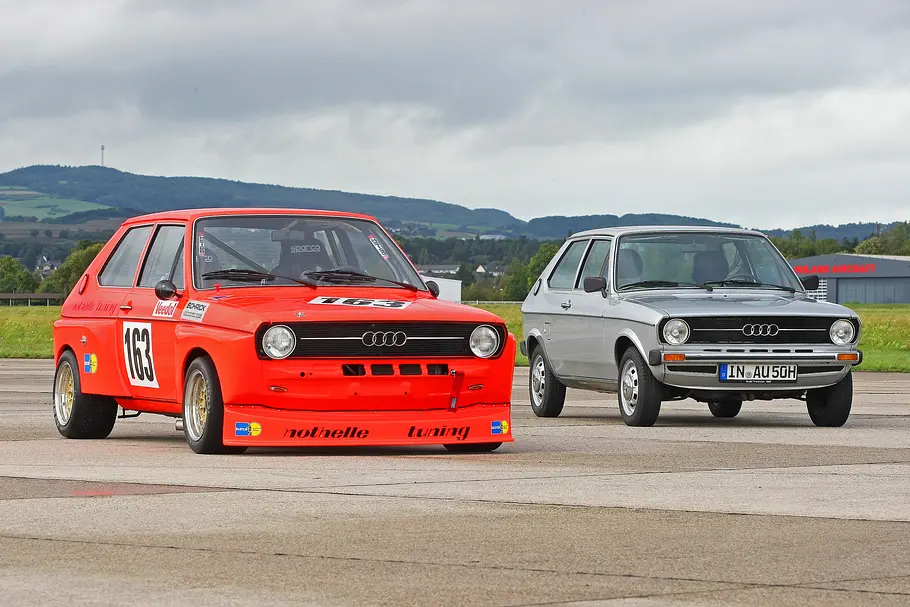Audi 50 Nothelle Audi 50 Nothelle und Audi 50 stehend von vorne