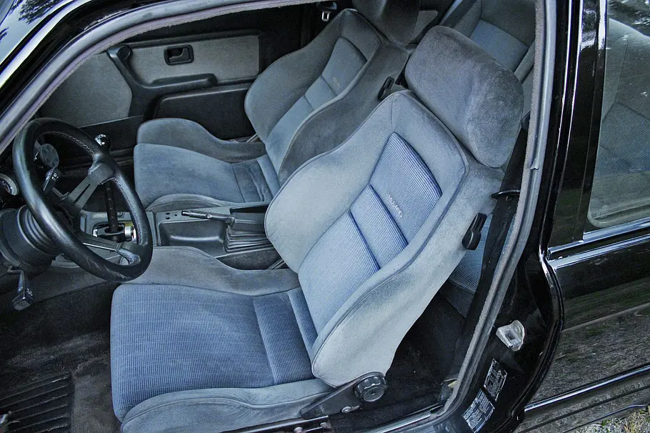 Die Sitze des BMW 325i