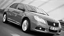 Suzuki Kizashi - Foto: Suzuki