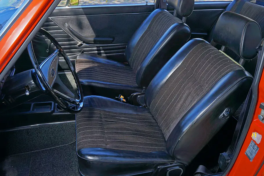 Die Sitze des Audi 100