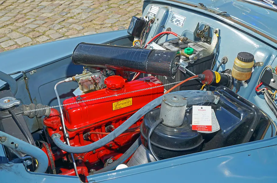 Der Motor des Volvo PV 544