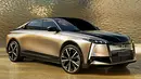Blick von schräg vorne auf den DS N°8 (2024). - Foto: DS Automobiles
