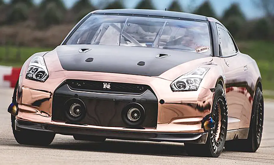 Der Nissan GT-R von AMS Performance in der Frontalansicht.