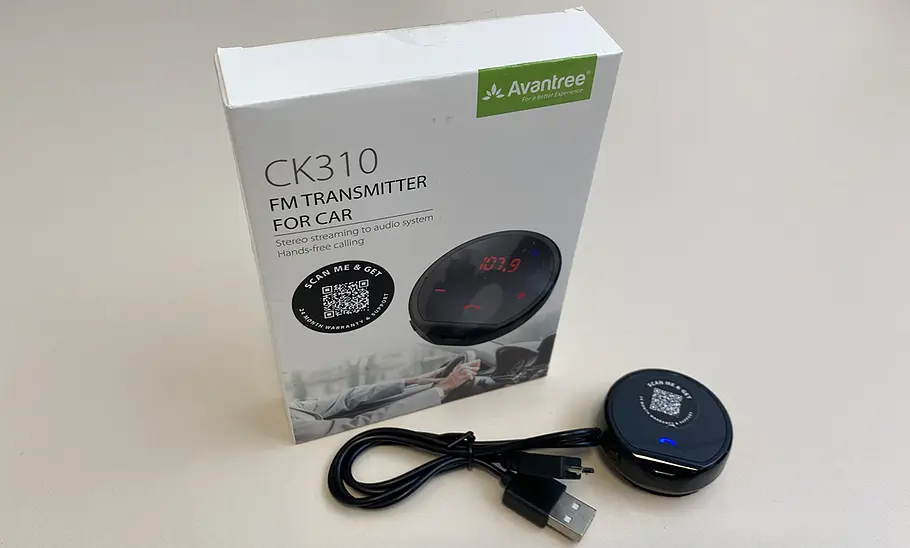 Avantree CK310 mit Packung von vorne fotografiert.