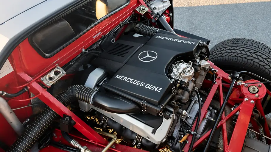Der Motor des Isdera Imperator 108i.