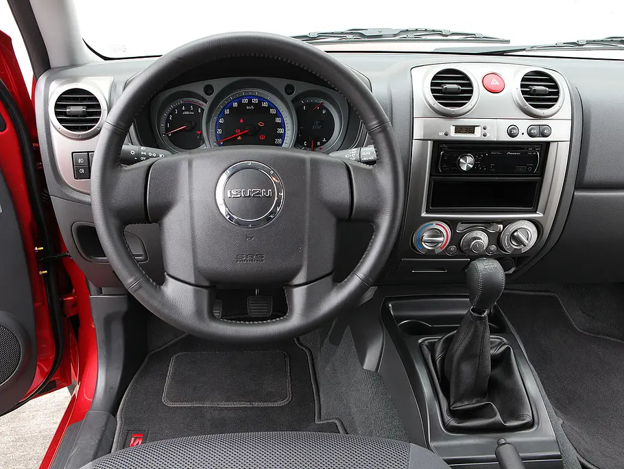 Isuzu D-Max 3.0 Diesel Cockpit des Isuzu D-Max 3.0 Diesel
