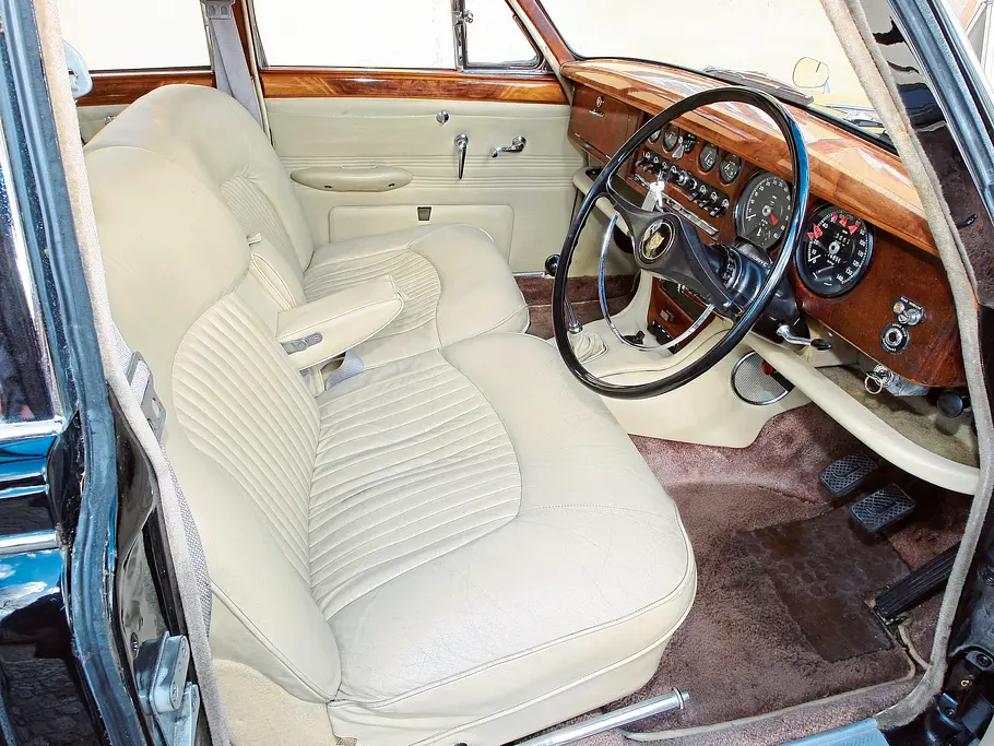 Jaguar S-Type 3.4 Fahrbericht Bilder Luxus-Limousine