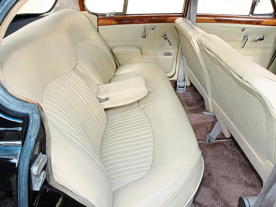 Jaguar S-Type 3.4 Fahrbericht Bilder Luxus-Limousine
