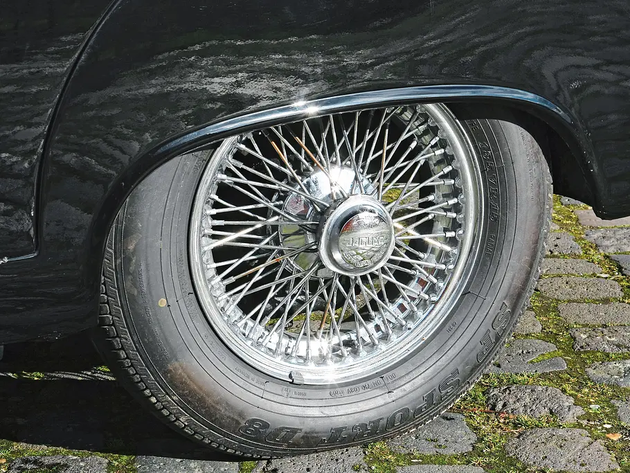 Jaguar S-Type 3.4 Fahrbericht Bilder Luxus-Limousine