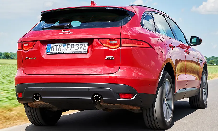 Jaguar F-Pace 25t AWD Jaguar F-Pace 25t AWD