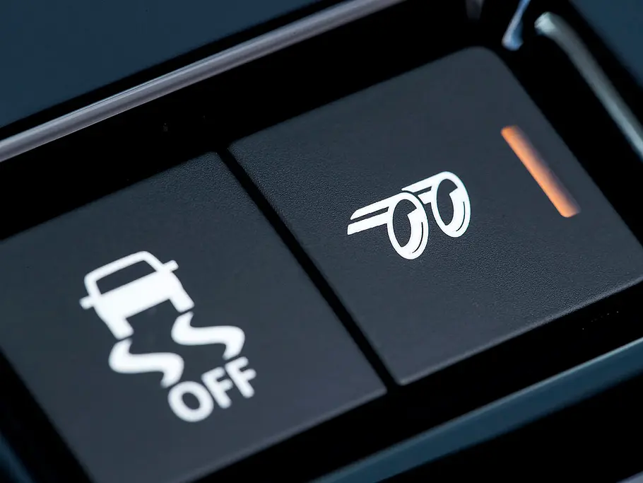 Erste Fahrt im neuen F-Type SVR