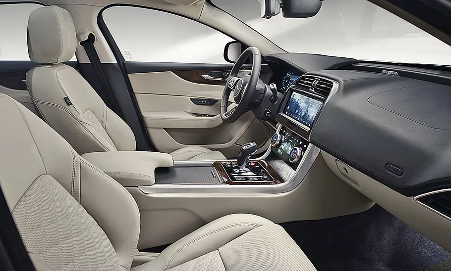 Jaguar XE Facelift (2019)