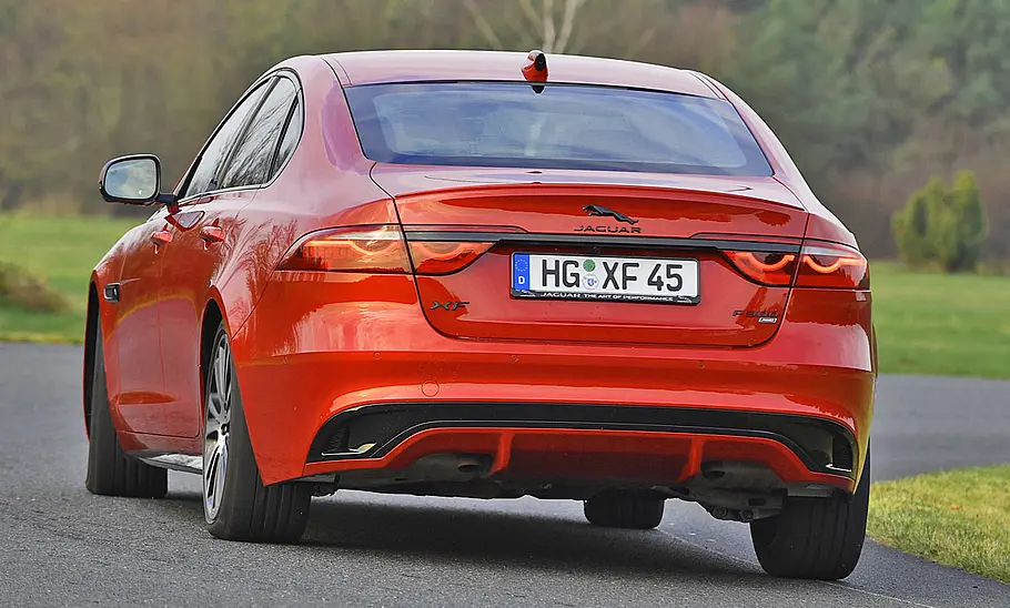 Jaguar XF