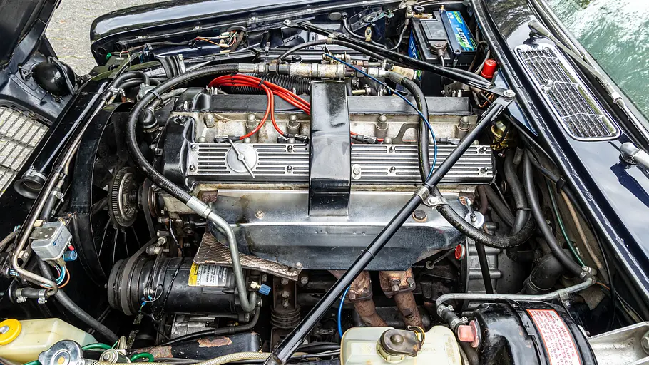 Der Motor des Jaguar XJ 4.2 C