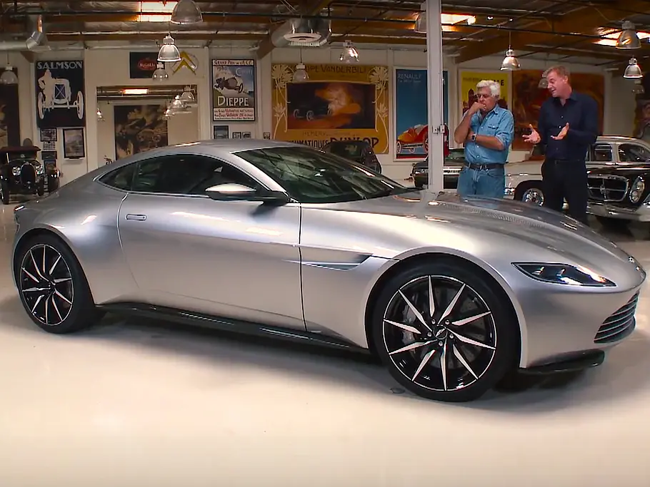 aston martin db10 spectre