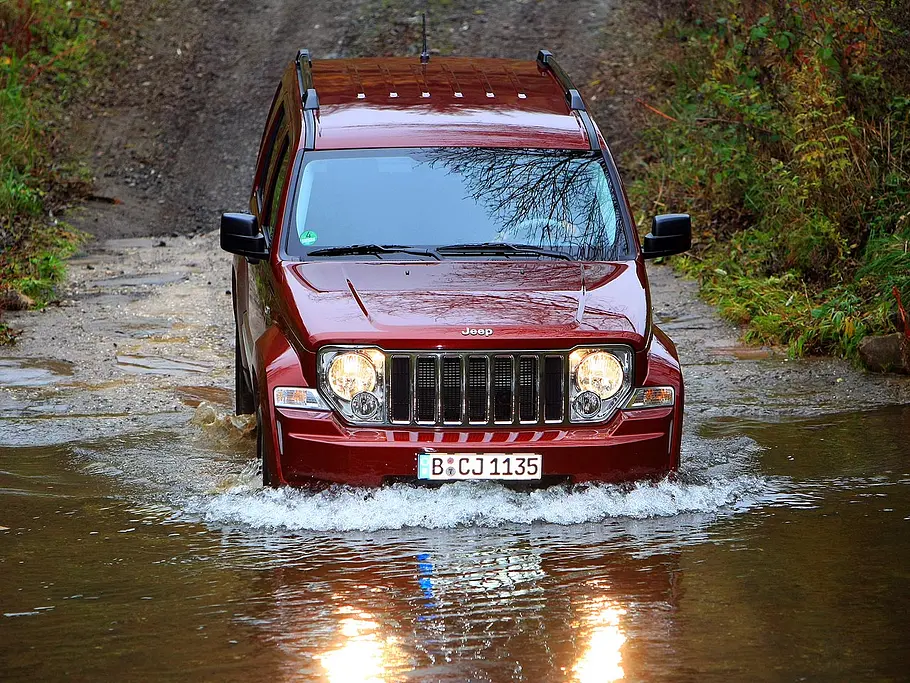 Jeep Cherokee 2.8 CRD