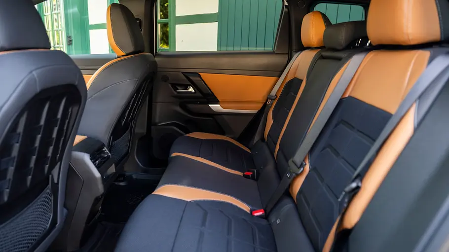 Der Fond des Jeep Compass 4xe Elektro.