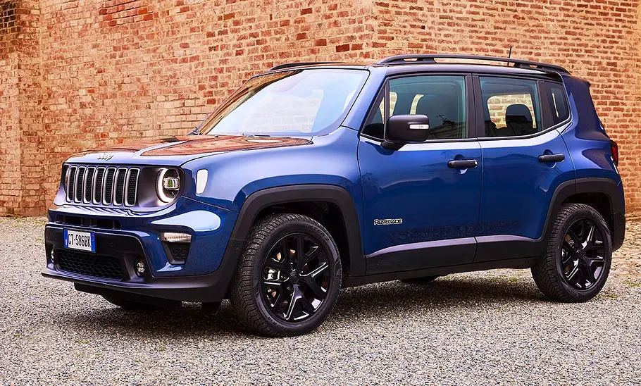 Jeep Renegade e-Hybrid (2024) Jeep Renegade e-Hybrid (2024) in Blau, stehend von schräg vorne