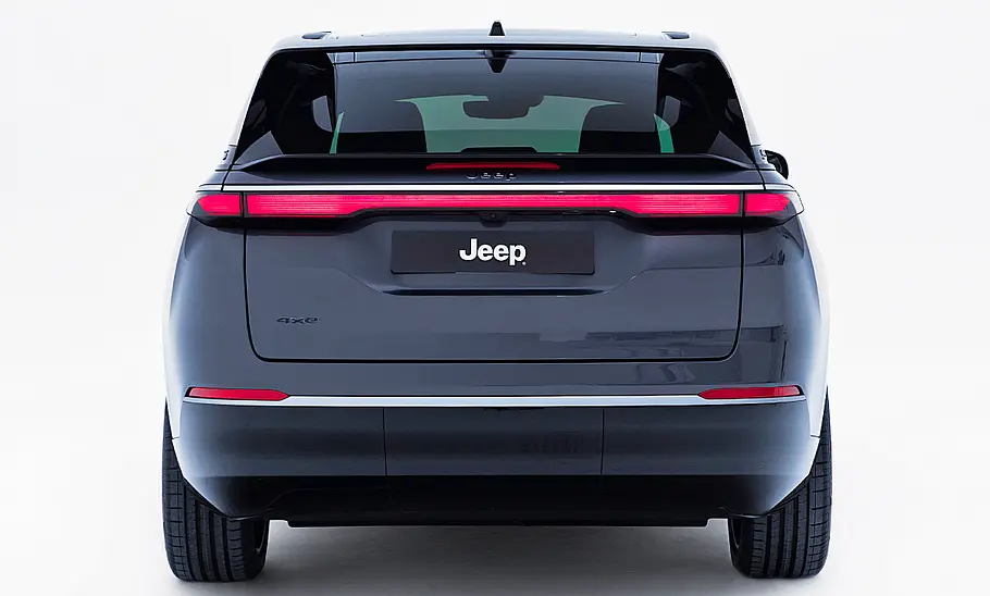 Jeep Wagoneer S (2025) Jeep Wagoneer S (2025) stehend von hinten