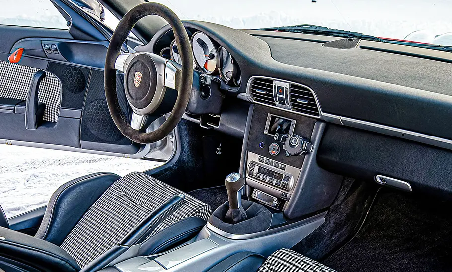 Kalmar RS-7 Das Cockpit des Kalmar RS-7.