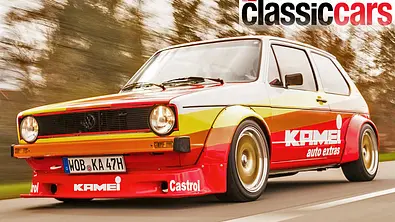 Der Kamei-Golf fahrend von schräg vorne. - Foto: Kamei