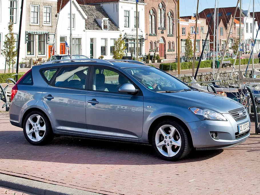 Kia Ceed SW 2.0 CVVT Kia Ceed SW 2.0 CVVT
