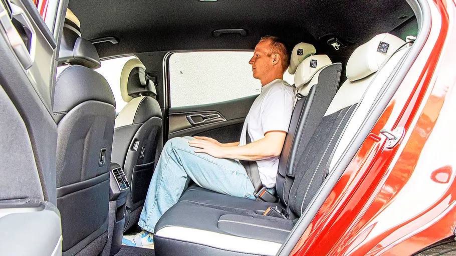 Blick in den Fond des Kia Sportage.