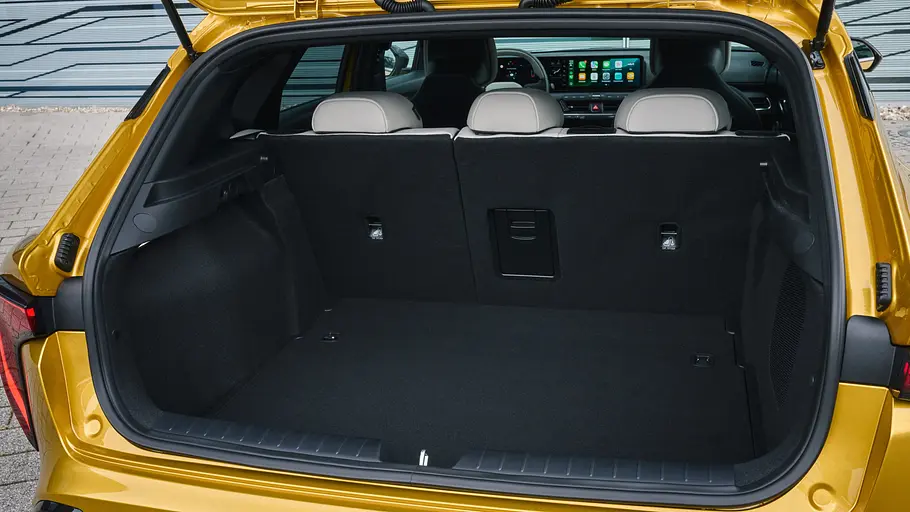 Der Kofferraum des Kia K4 Hatchback.