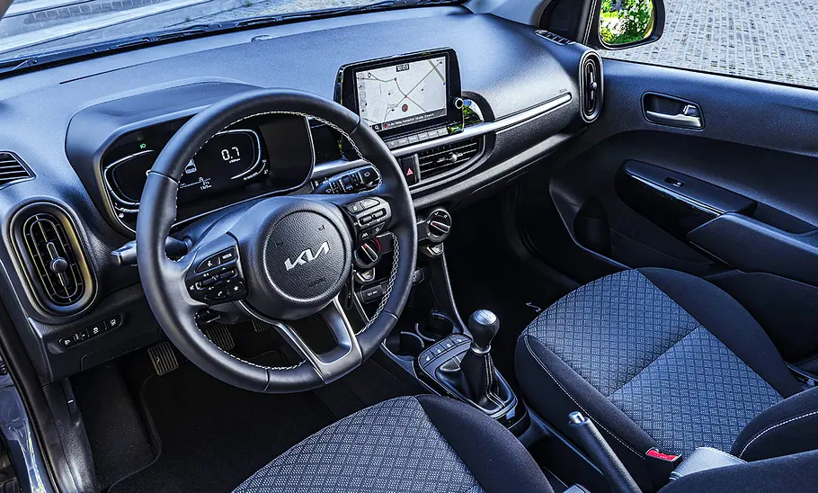 Kia Picanto Facelift (2024); Innenraum; Interieur; Innenansicht; Cockpit; Lenkrad; Armaturen