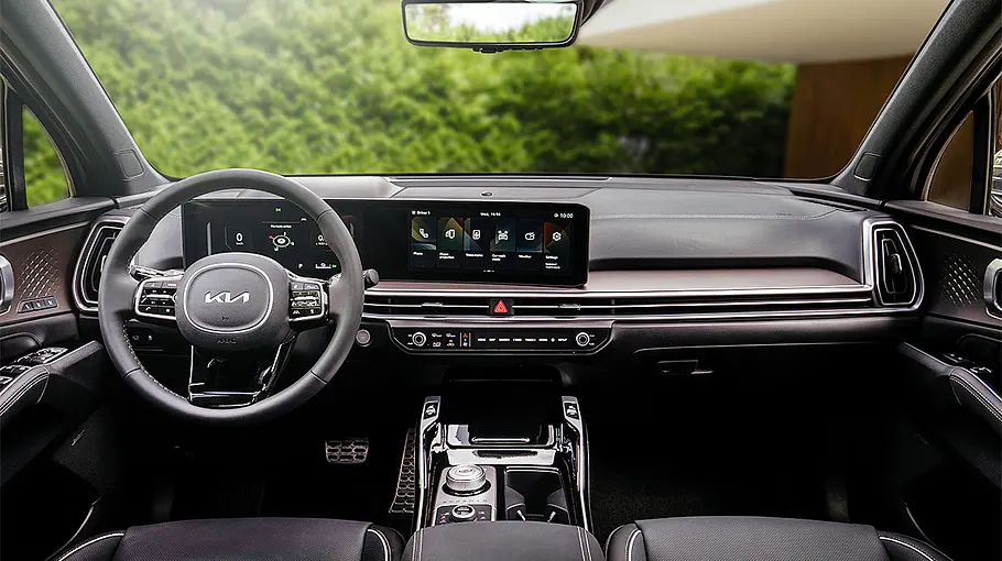 Das Cockpit des Kia Sorento Facelift.