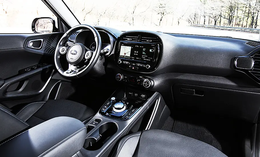 Kia Soul EV (2019) Kia Soul EV (2019)