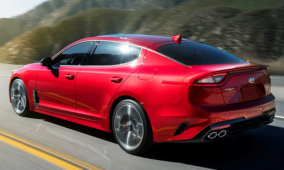 Kia Stinger (2017) Kia Stinger (2017)
