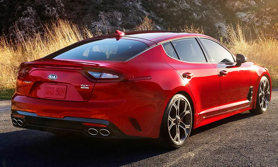 Kia Stinger (2017) Kia Stinger (2017)